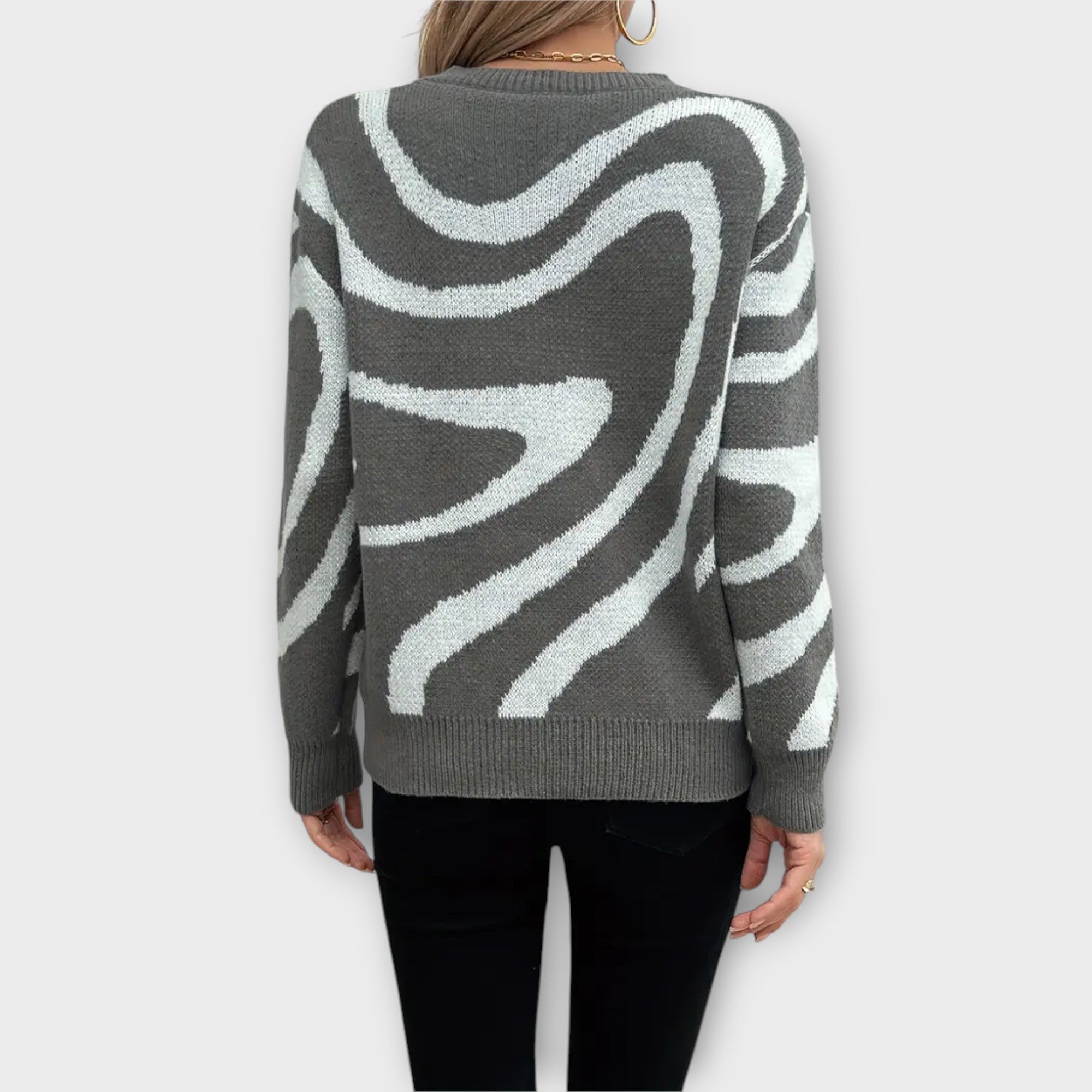 Camille Damen Chic Abstract Pullover